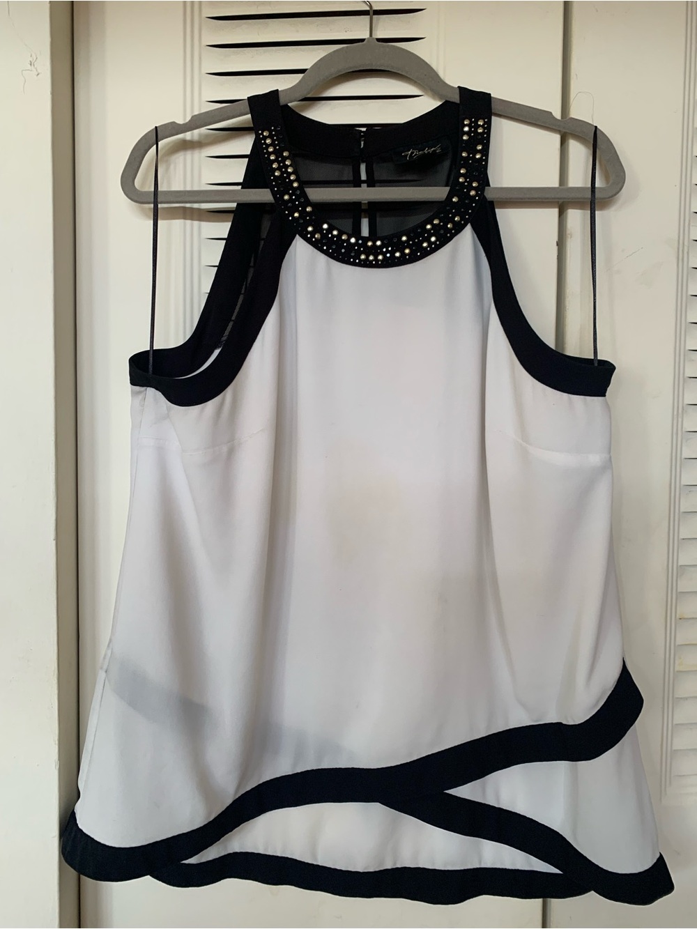 Thalia Sodi Black and White Beaded Neckline Sleeveless Camisole Blouse
